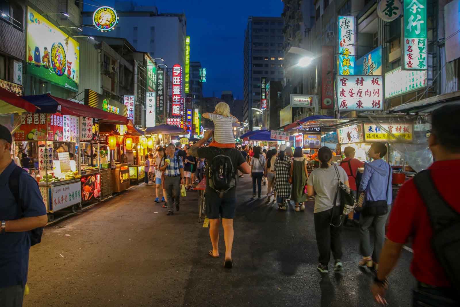 Hong Kong With Kids: Four Fabulous Days In HK - On A Budget!