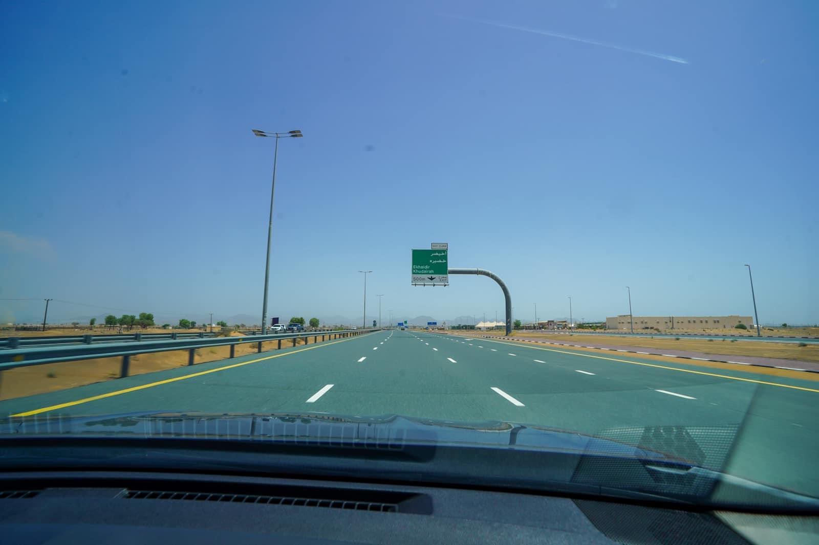 How to drive from Dubai to Muscat Crossing the UAE Oman border