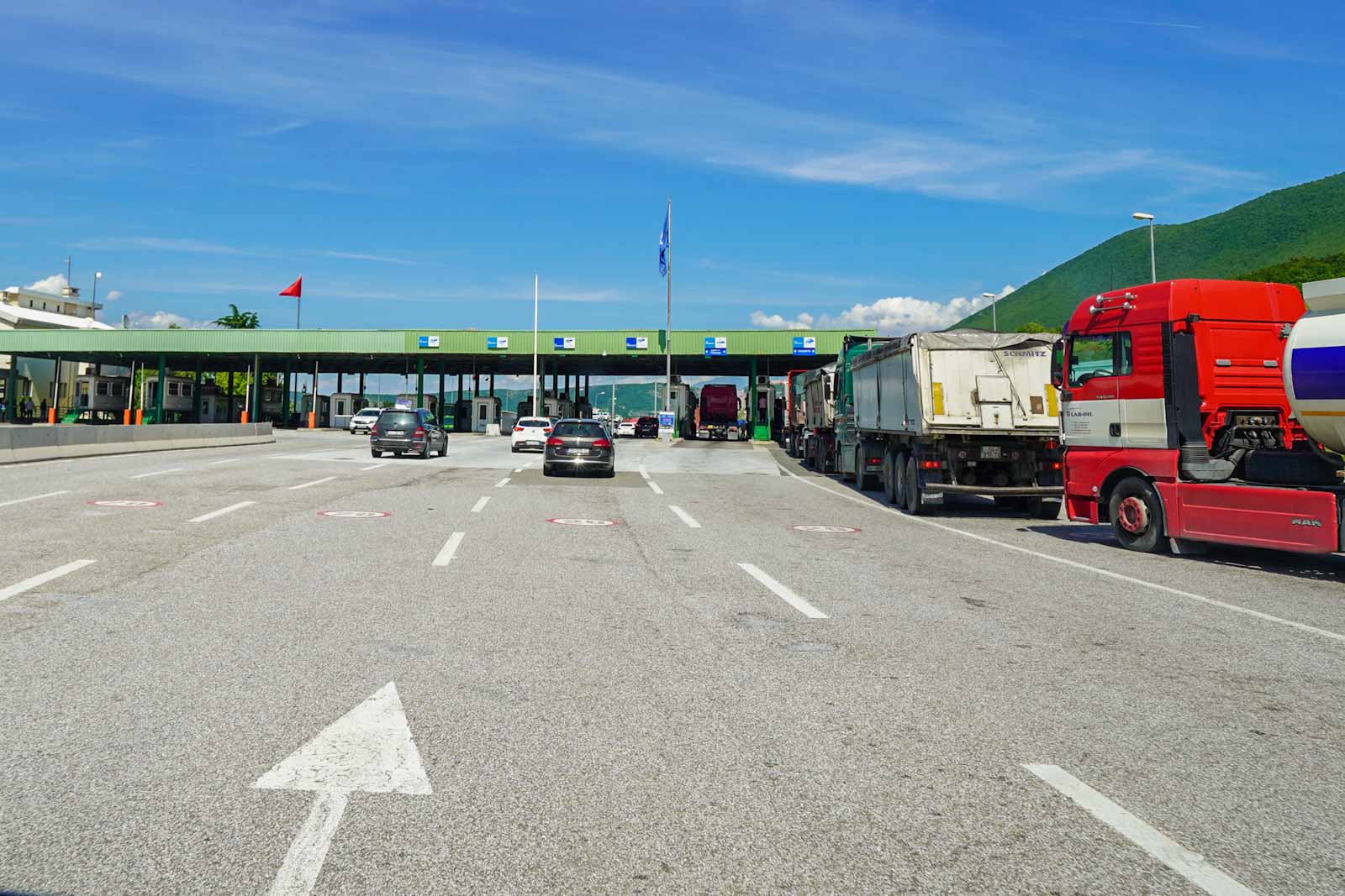 Crossing the Albania Kosovo border from Kukes-Morine to Vermice.